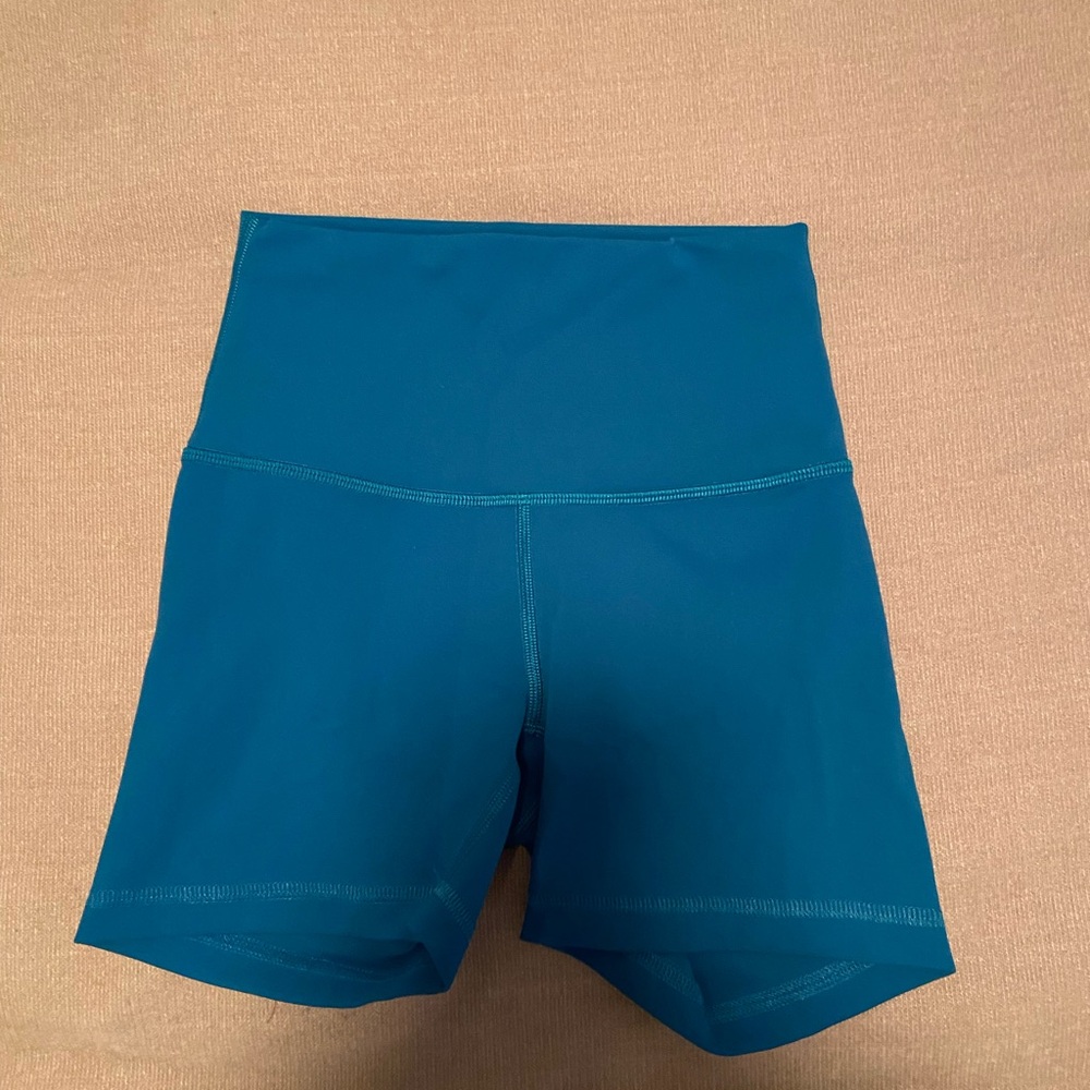 Lululemon wunder train shorts size 2